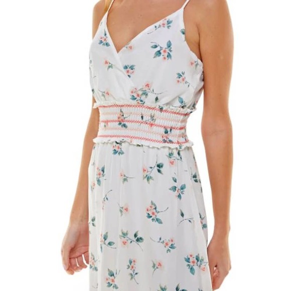 ROW A White Floral Adjustable Strap Smocked Waist Floral Dress NWT Size Small - Picture 3 of 11